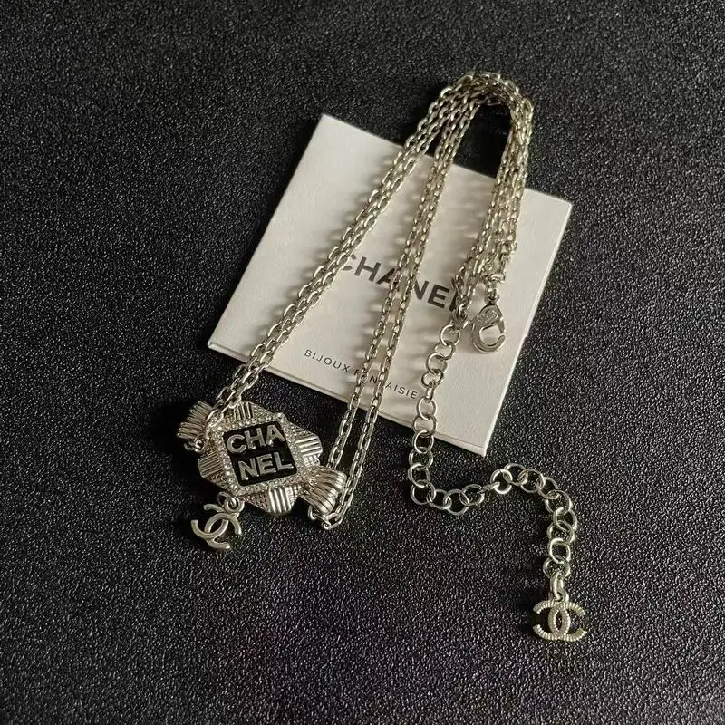 Chanel necklace 05yxh16